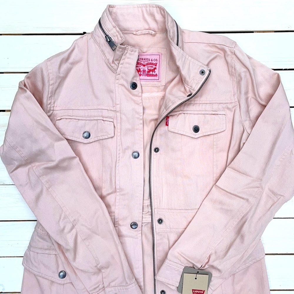 NWT Levi’s Light Jacket size XS